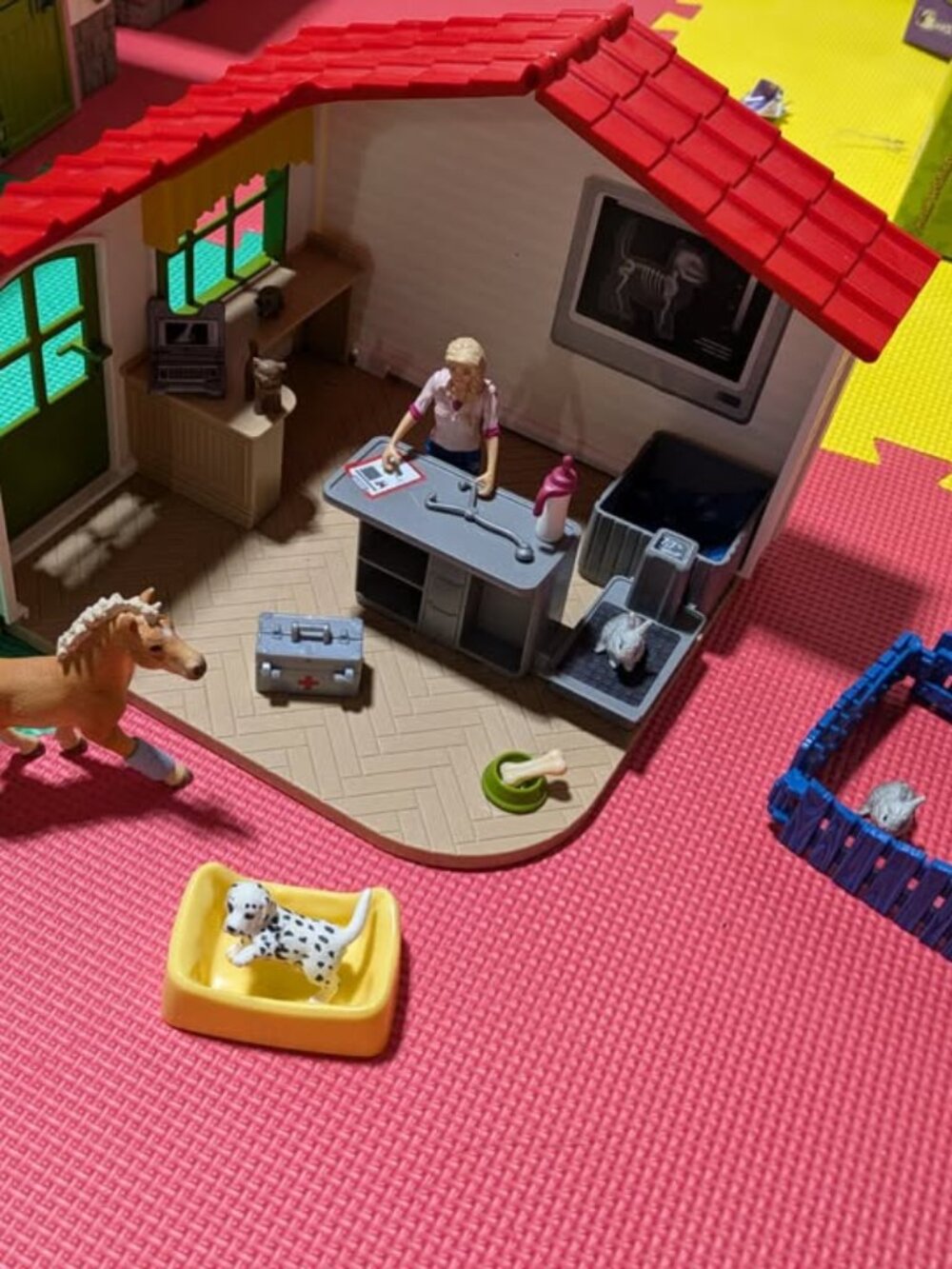 Schleich Veterinarian Playset